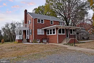 7125 Harrison Ln, Alexandria, VA 22306 - Photo 8