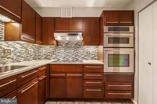 5902 Mt Eagle Dr, Alexandria, VA 22303 - Photo 22