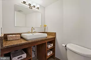 5902 Mt Eagle Dr, Alexandria, VA 22303 - Photo 36