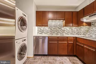 5902 Mt Eagle Dr, Alexandria, VA 22303 - Photo 18