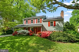 8306 Briar Creek Dr, Annandale, VA 22003 - Photo 2