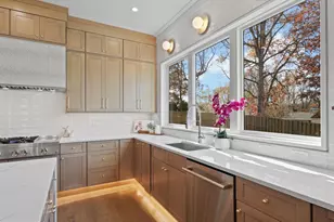 616 Gibson Cir SW, Vienna, VA 22180 - Photo 8