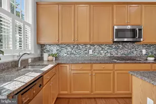 7897 Carbondale Way, Springfield, VA 22153 - Photo 10