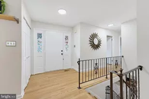 9538 Stevebrook Rd, Fairfax, VA 22032 - Photo 6