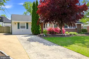 14703 Carlbern Dr, Centreville, VA 20120 - Photo 4