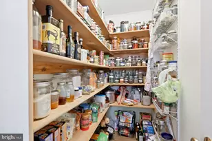 14703 Carlbern Dr, Centreville, VA 20120 - Photo 40