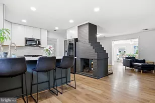 14703 Carlbern Dr, Centreville, VA 20120 - Photo 8