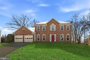 12011 Meadowville Ct, Herndon, VA 20170 - Photo 32