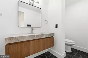 12011 Meadowville Ct, Herndon, VA 20170 - Photo 26