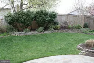 10935 Adare Dr, Fairfax, VA 22032 - Photo 28