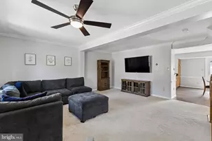7452 Gadsby Square, Alexandria, VA 22315 - Photo 10