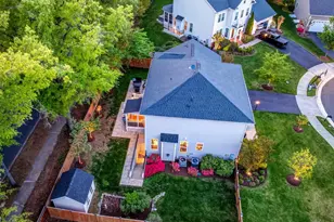 105 Heglar Oaks Ct, Herndon, VA 20170 - Photo 2