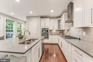 105 Heglar Oaks Ct, Herndon, VA 20170 - Photo 22