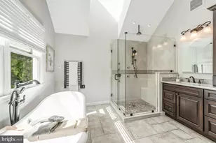 12537 Ridgegate Dr, Herndon, VA 20170 - Photo 42