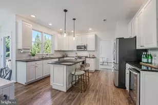 12537 Ridgegate Dr, Herndon, VA 20170 - Photo 8