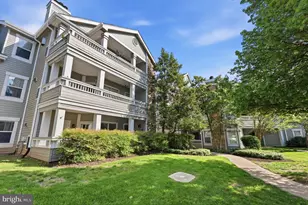 13058 Autumn Woods Way, Fairfax, VA 22033 - Photo 2