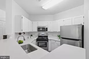 13058 Autumn Woods Way, Fairfax, VA 22033 - Photo 12