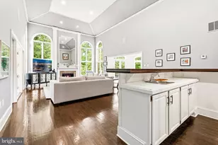 11102 Prince Edward Ct, Oakton, VA 22124 - Photo 26