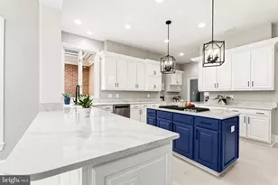 11102 Prince Edward Ct, Oakton, VA 22124 - Photo 14