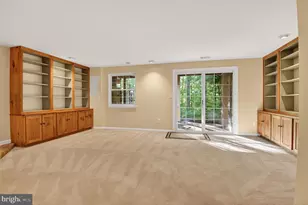 8923 Park Forest Dr, Springfield, VA 22152 - Photo 26
