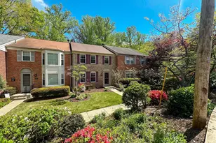 8923 Park Forest Dr, Springfield, VA 22152 - Photo 30