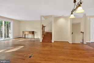 8923 Park Forest Dr, Springfield, VA 22152 - Photo 34