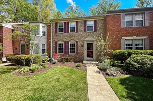 8923 Park Forest Dr, Springfield, VA 22152 - Photo 2