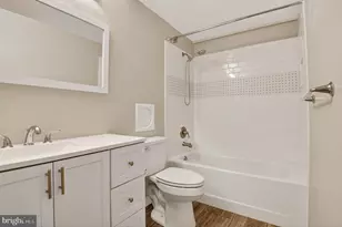 8923 Park Forest Dr, Springfield, VA 22152 - Photo 22