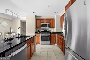 4490 Market Commons Dr, Fairfax, VA 22033 - Photo 8