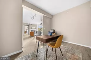4490 Market Commons Dr, Fairfax, VA 22033 - Photo 14