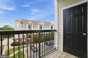 11325 Aristotle Dr, Fairfax, VA 22030 - Photo 6
