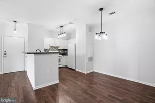 11325 Aristotle Dr, Fairfax, VA 22030 - Photo 10
