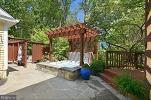 10204 Yellow Pine Dr, Vienna, VA 22182 - Photo 94