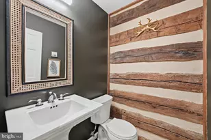 10204 Yellow Pine Dr, Vienna, VA 22182 - Photo 32