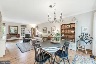 11686 Stockbridge Ln, Reston, VA 20194 - Photo 12