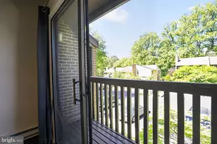 2173 Glencourse Ln, Reston, VA 20191 - Photo 18