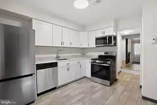 2173 Glencourse Ln, Reston, VA 20191 - Photo 8