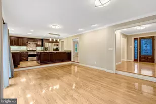 4510 Rhett Ln, Fairfax, VA 22030 - Photo 8