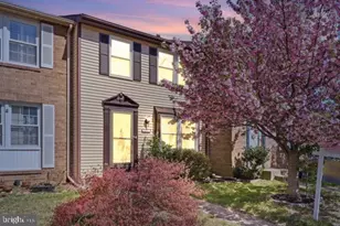 5331 Larochelle Ct, Alexandria, VA 22315 - Photo 2