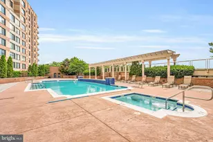 2451 Midtown Ave, Alexandria, VA 22303 - Photo 34