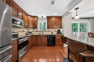 11737 Dry River Ct, Reston, VA 20191 - Photo 6
