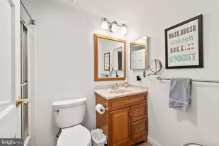 10906 Carters Oak Way, Burke, VA 22015 - Photo 26