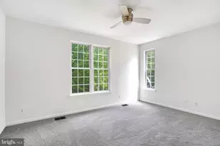 8933 Milford Haven Ct, Lorton, VA 22079 - Photo 28