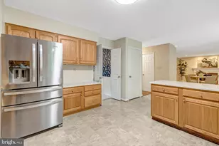 10354 Steamboat Landing Ln, Burke, VA 22015 - Photo 20