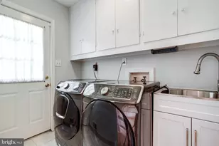 8500 Brook Rd, McLean, VA 22102 - Photo 28