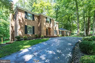 8500 Brook Rd, McLean, VA 22102 - Photo 2