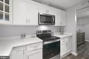 9053 Armendown Dr, Springfield, VA 22152 - Photo 18