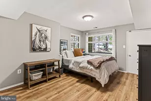 10714 Midsummer Dr, Reston, VA 20191 - Photo 52