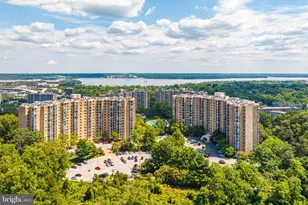 5903 Mt Eagle Dr, Alexandria, VA 22303 - Photo 74