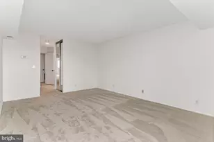 5903 Mt Eagle Dr, Alexandria, VA 22303 - Photo 32